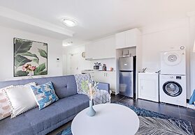 Kozyguru | Harris Park | Charming 1R Two-Story Apt