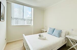 Kozyguru | Homebush West | 3Bed 2Bath Apt +Parking