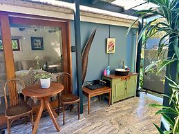 Kozyguru | Marrickville| Lovely Granny Flat Studio
