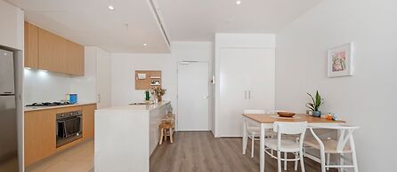 Kozyguru | Macquarie Park | Stylish 1Br & Parking