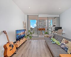 Kozyguru | Macquarie Park | Stylish 1Br & Parking