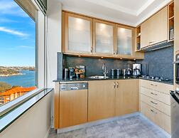 Kozyguru | Mcmahons Point | Opera House View