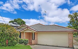 Kozyguru | Penrith | Cosy 4 Bed Holiday House