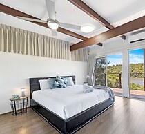 Kozyguru | Waterfront Holiday House With Kayak