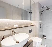 Kozyguru | Rhodes | Modern 2Bed Apt Parking& Views