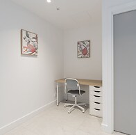 Kozyguru | Rhodes | Modern 2Bed Apt Parking& Views