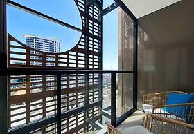 Kozyguru |St Leonards | 1 Bed Best Location & View