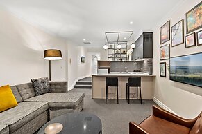 Kozyguru | Sydney Cbd | Stylish Studio