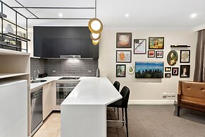 Kozyguru | Sydney Cbd | Stylish Studio