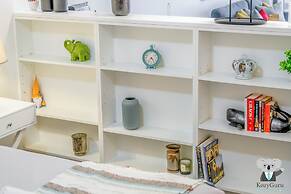 Kozyguru | Barangaroo | Waterfront Views Studio