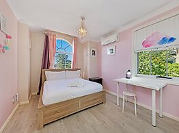 Kozyguru | Thornleigh | 4 Beds Dream Holiday House
