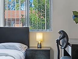Kozyguru | Westmead | 2Bed Unit + Free Parking