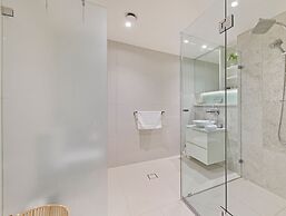 Kozyguru | Wentworth Point | 2 Beds Stylish Apt