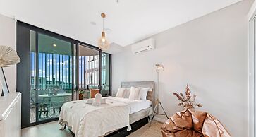 Kozyguru | Wentworth Point | 2 Beds Stylish Apt
