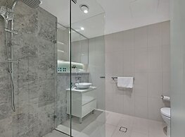 Kozyguru | Wentworth Point | 1 Bed Waterview Apt