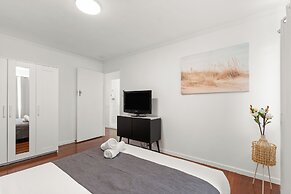 Kozyguru | Carindale | 3 Bedroom Cosy House