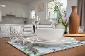 Kozyguru | Carindale | 3 Bedroom Cosy House