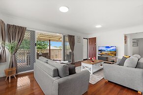 Kozyguru | Carindale | 3 Bedroom Cosy House