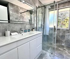 Kozyguru | Mermaid Waters | Charming 3 Bed Home