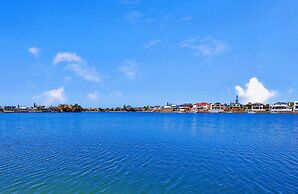 Kozyguru | Mermaid Waters | Waterfront With Private Jetty