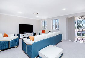 Kozyguru | Mermaid Waters | Waterfront With Private Jetty