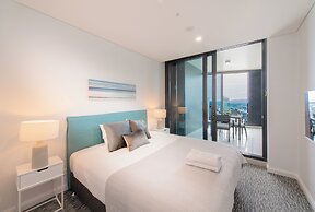 Kozyguru | Surfers Paradise | Ocean Views