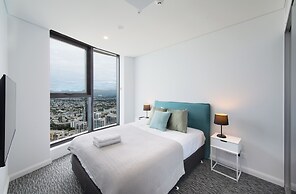 Kozyguru | Surfers Paradise | Ocean Views
