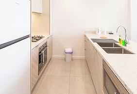 Kozyguru | Surfers Paradise | Ocean Views