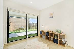 Kozyguru | Greenvale | Charming 7 Bed House
