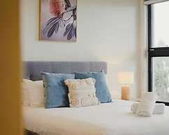 Kozyguru | Greenvale | Charming 7 Bed House