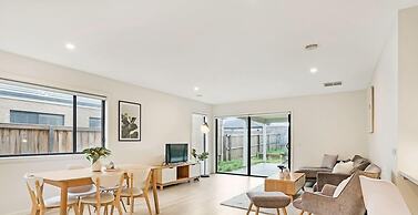 Kozyguru | Greenvale | Charming 7 Bed House