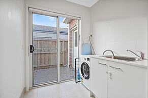 Kozyguru | Greenvale | 5 Bedroom Holiday Home