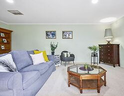 Kozyguru | Glen Waverley | Family Home & Backyard