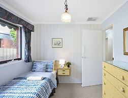 Kozyguru | Glen Waverley | Family Home & Backyard
