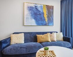 Kozyguru | Mel City 2-Bed Apt With Stunning Views