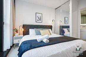 Kozyguru | Mel City 2-Bed Apt With Stunning Views
