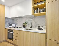 Kozyguru | Moonee Ponds | Modern 1 Bed Apt Parking