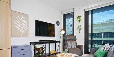 Kozyguru | Moonee Ponds | Modern 1 Bed Apt Parking