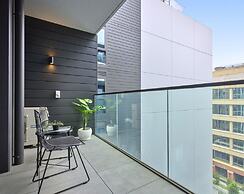 Kozyguru | Moonee Ponds | Modern 1 Bed Apt Parking