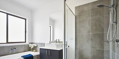 Kozyguru | Pakenham | Comfortable 4-Bedroom House