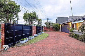 Kozyguru | Patterson Lakes | 2 Bed House