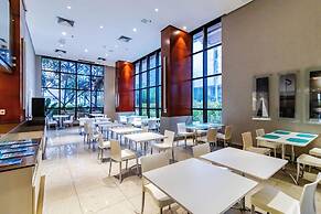 360 Confort Suítes by Ozped