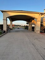 Franklin Inn & Suites