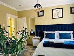 Henry George Guesthouse