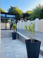 Henry George Guesthouse