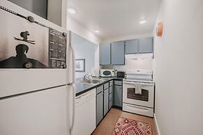 Condo 90 With Wifi, Pets OK and Great Resort Amenities