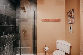 79mbr - Hot Tub - Pets Ok - Wifi - BBQ