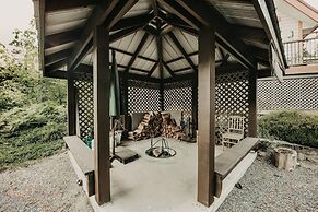 80mbr - Hot Tub - Wifi - BBQ - Wood Stove - Sleeps 7