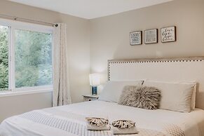 80mbr - Hot Tub - Wifi - BBQ - Wood Stove - Sleeps 7