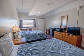 OYO Crossroads Inn